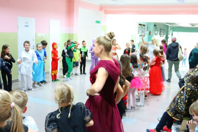 b_1024_768_0_00_images_2023_2024_Swietlica_Bajkowe_Swieto_402165932_805317061396244_1930069027556640180_n